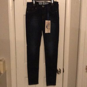 Juniors skinny jeans